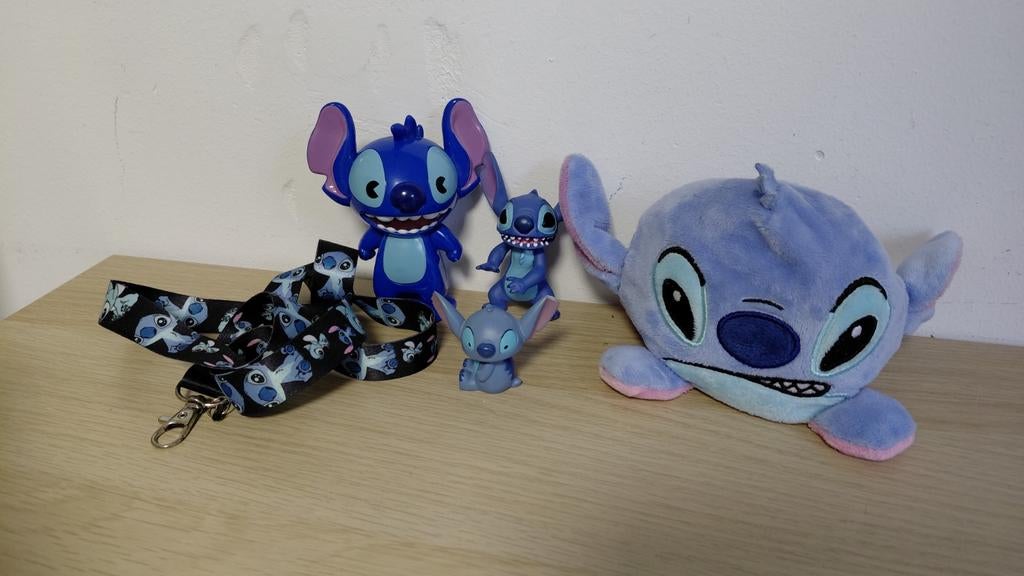 Spulletjes stitch Disney, Ophalen of Verzenden, Zo goed als nieuw