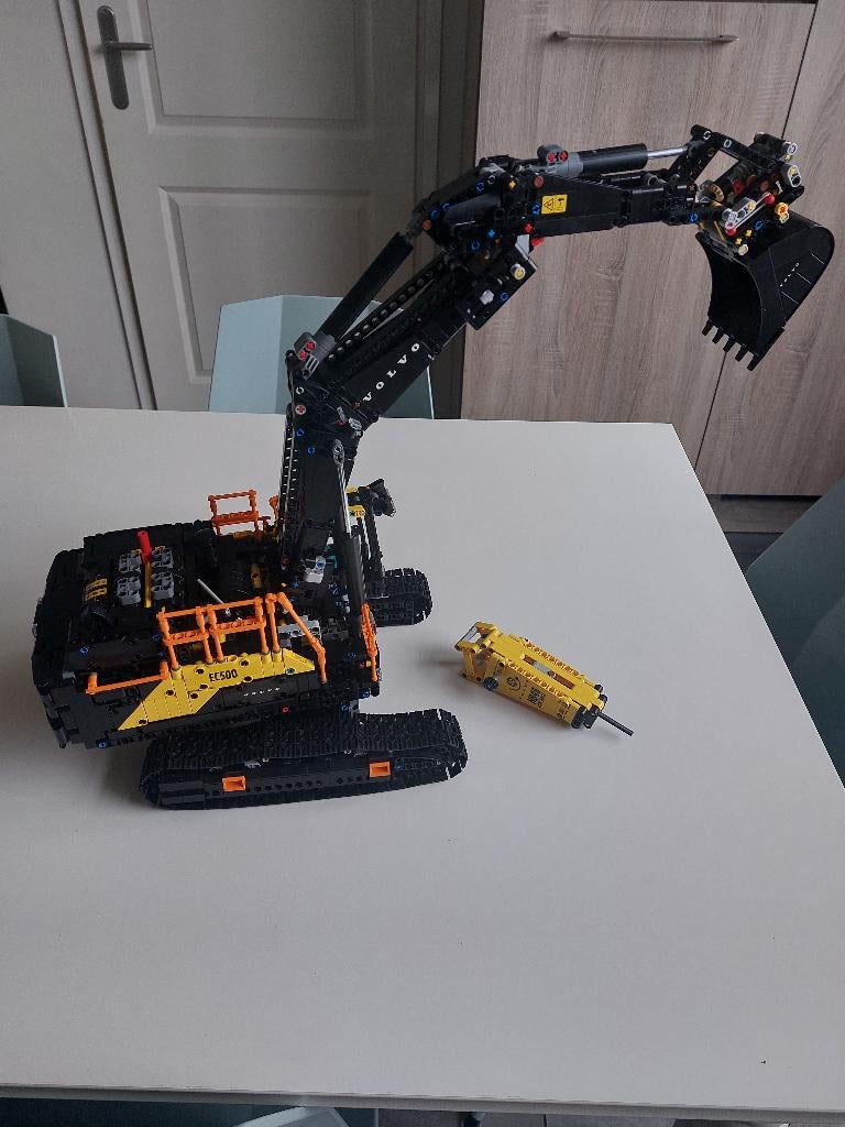 technic Lego 42215 Volvo EC500 Hybrid graafmachine, Lego, Ophalen of Verzenden, Zo goed als nieuw, Technic