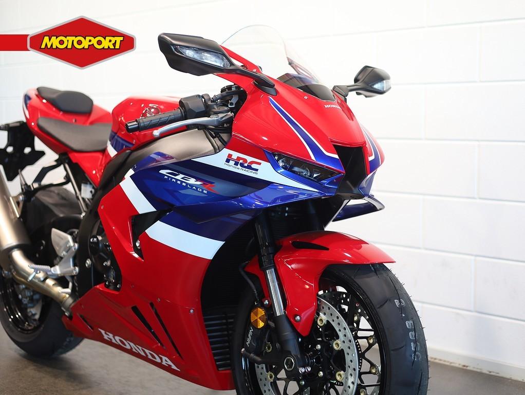 Honda CBR 1000 RR (bj 2026) - foto 2