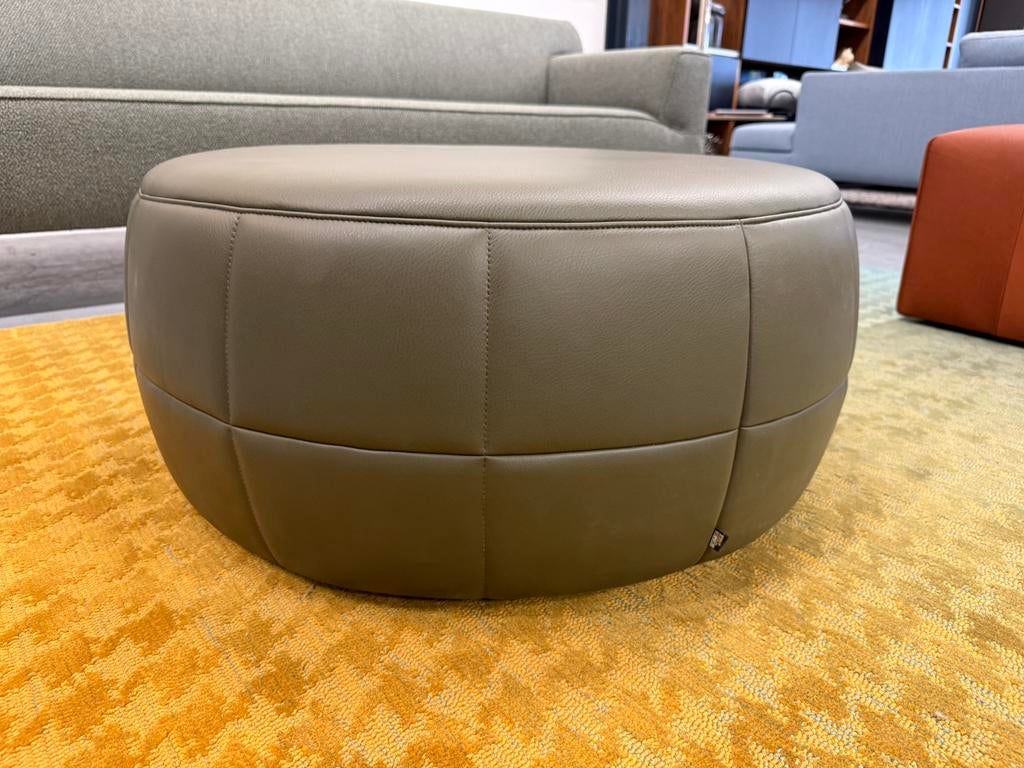 Nieuw Design on Stock Barrell 80 Poef Basque Forrest Leer, Rond, Leer, Eyye, Design on Stock