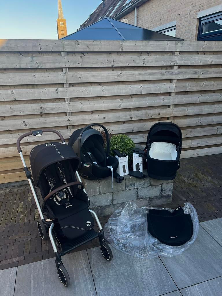 Complete set Cybex kinderwagen EezyS Twist+2, Zo goed als nieuw, Verstelbare duwstang, Ophalen, Kinderwagen