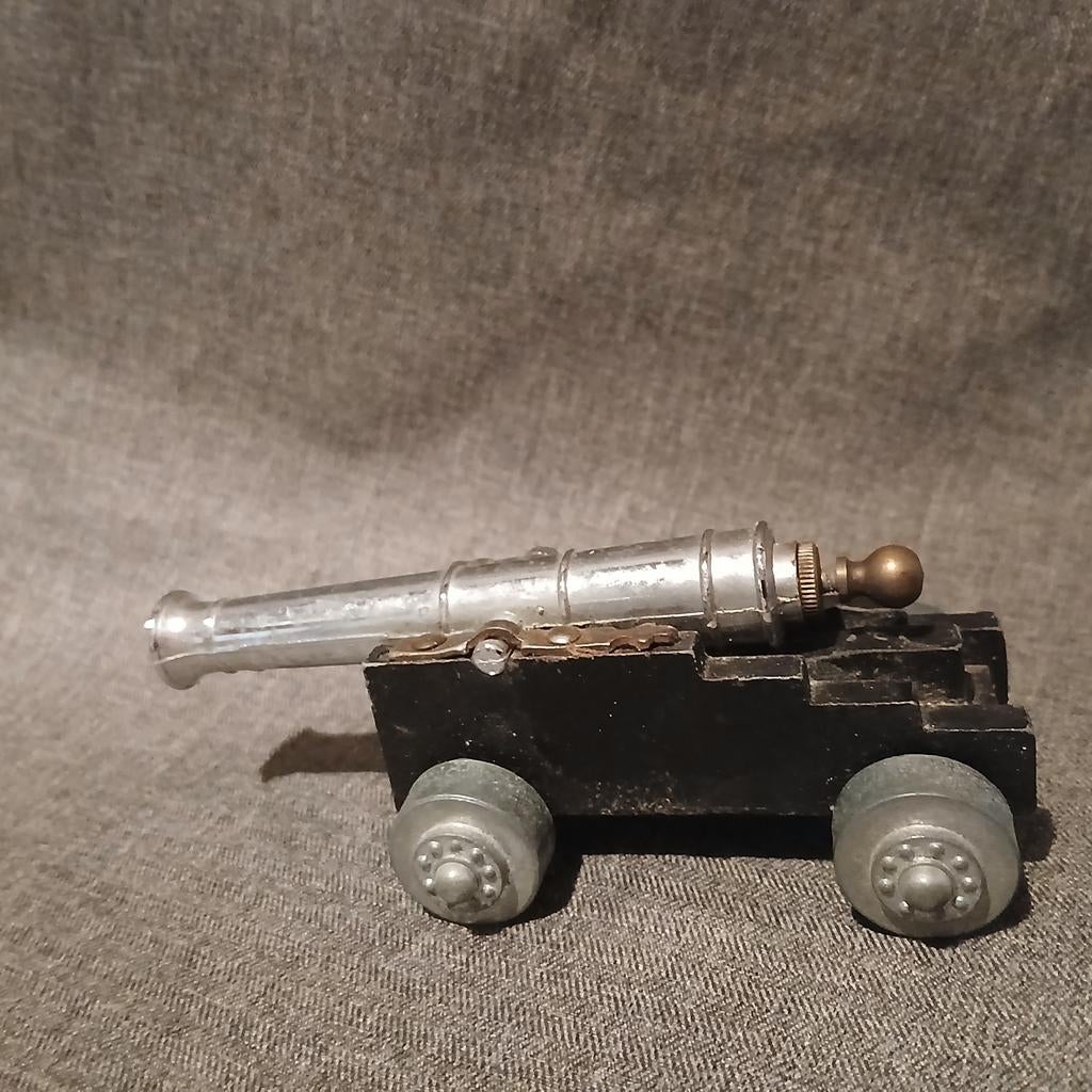 Metalen miniatuur kanon, klapper kanon, Ophalen of Verzenden