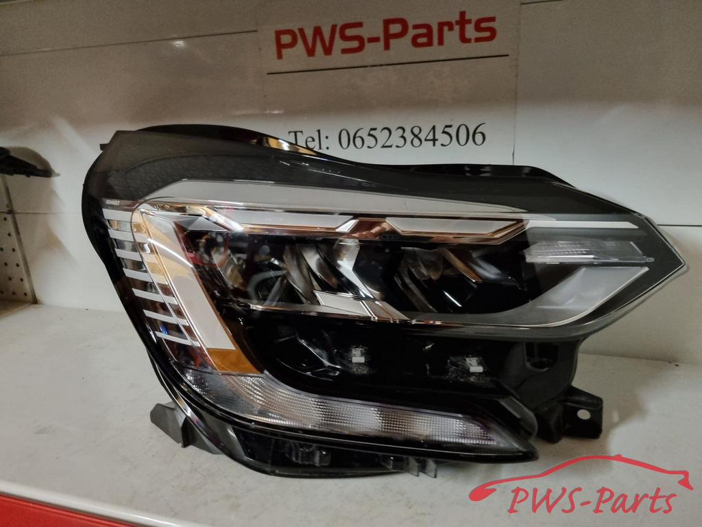 RENAULT CAPTUR  II VOL LED KOPLAMP RECHTS ORIGINEEL, Gebruikt, -, Renault, -