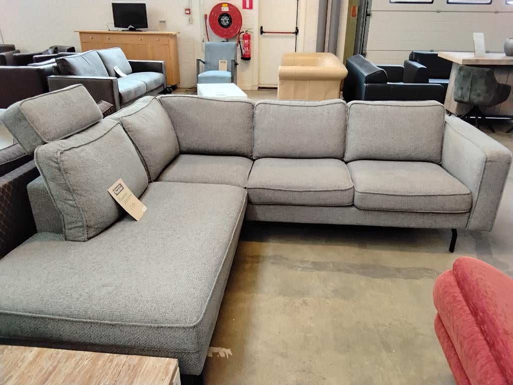 Hoekbank 250 x 215cm VERKOCHT! 2e paasdag geopend., Ophalen, Hoekbank, Zo goed als nieuw, Stof