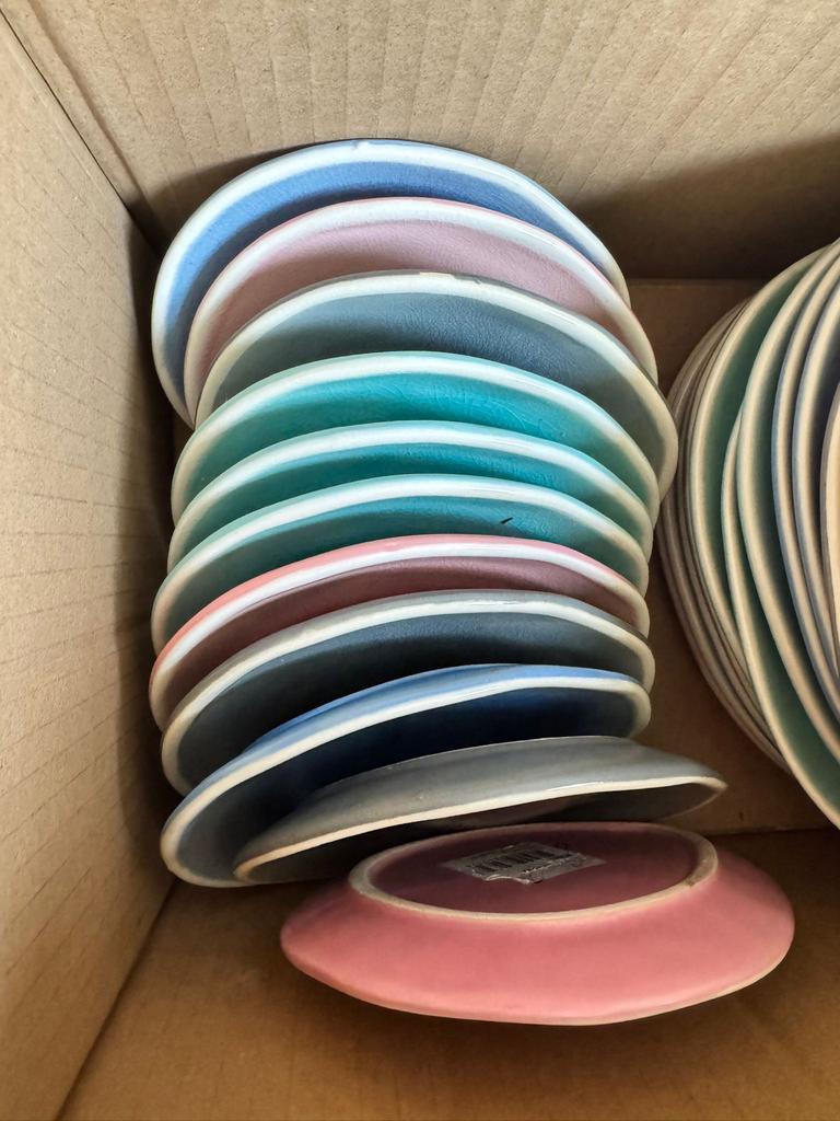 Servies 78-delig in verschillende kleuren, Ophalen, Keramiek, Zo goed als nieuw, Overige stijlen