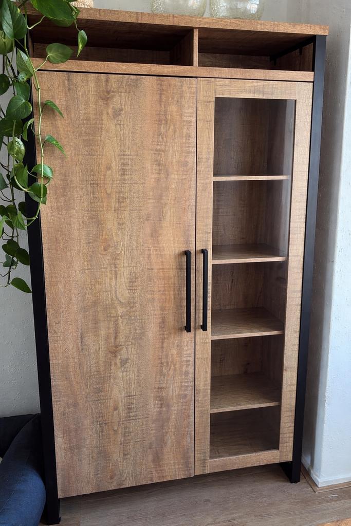Mooie mango houten kast, Huis en Inrichting, Ophalen, 100 tot 150 cm, Zo goed als nieuw, 150 tot 200 cm
