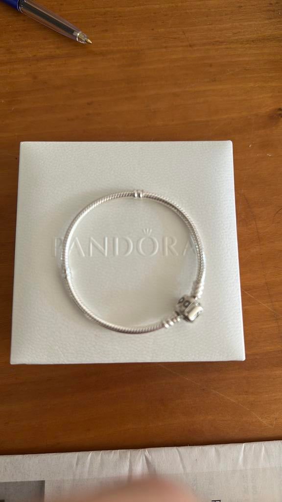 Pandora bedelarmband 17 cm, Ophalen, Zo goed als nieuw, Zilver