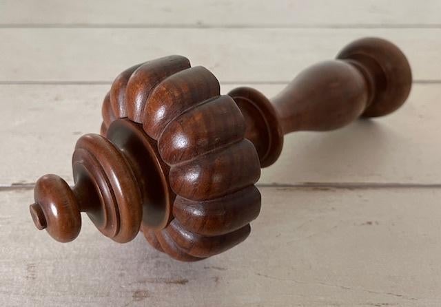 Set van twee Franse eikenhouten balusters sierknoppen, Antiek en Kunst, Ophalen of Verzenden