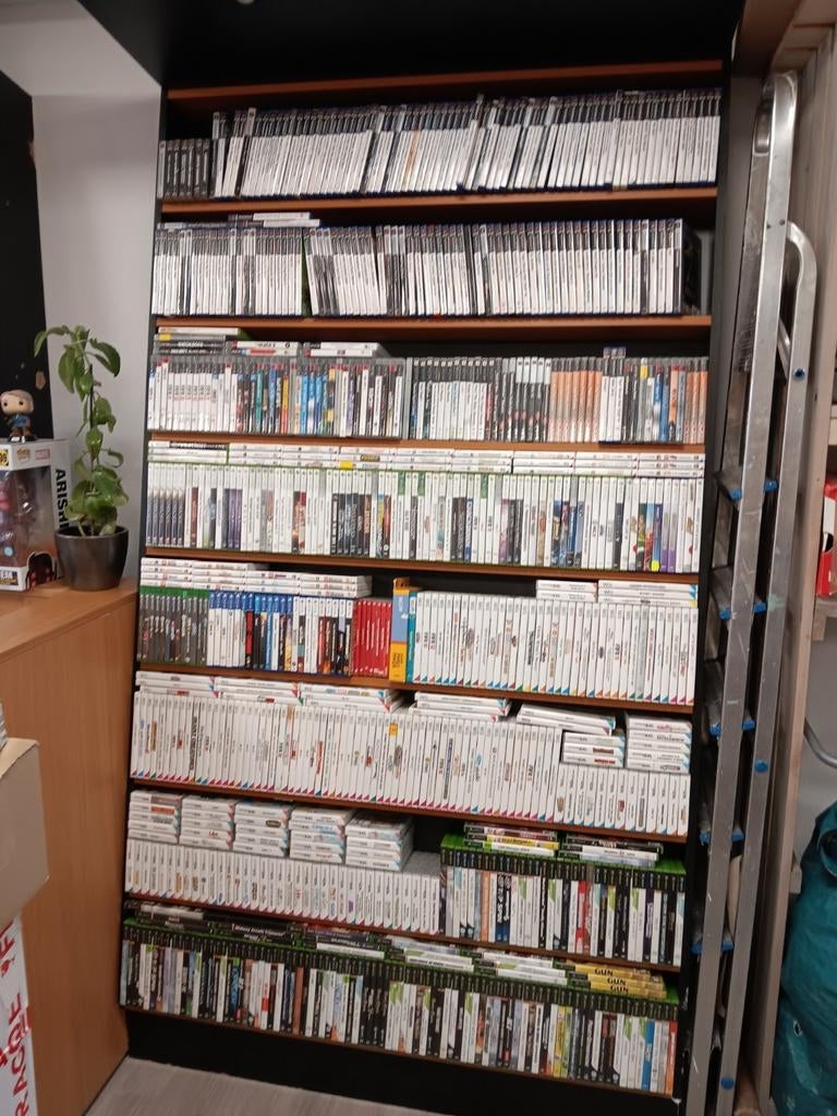 Grote collectie games, consoles en accessoires, Diverse fabrikanten, Gebruikt, Onbekend, Ophalen of Verzenden