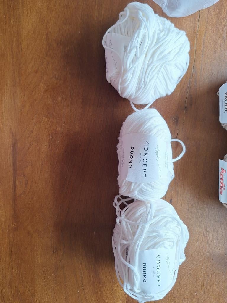 3 bollen Katia Concept Duomo - wit garen, Ophalen of Verzenden, Nieuw, Breien of Haken, Wol of Garen