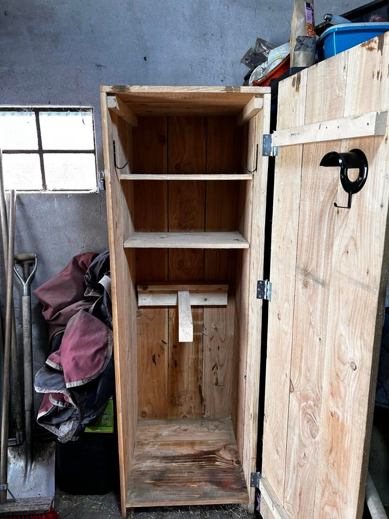 Zadelkast douglashout 60x60x180cm, Dieren en Toebehoren, Ophalen, Zo goed als nieuw, Overige soorten