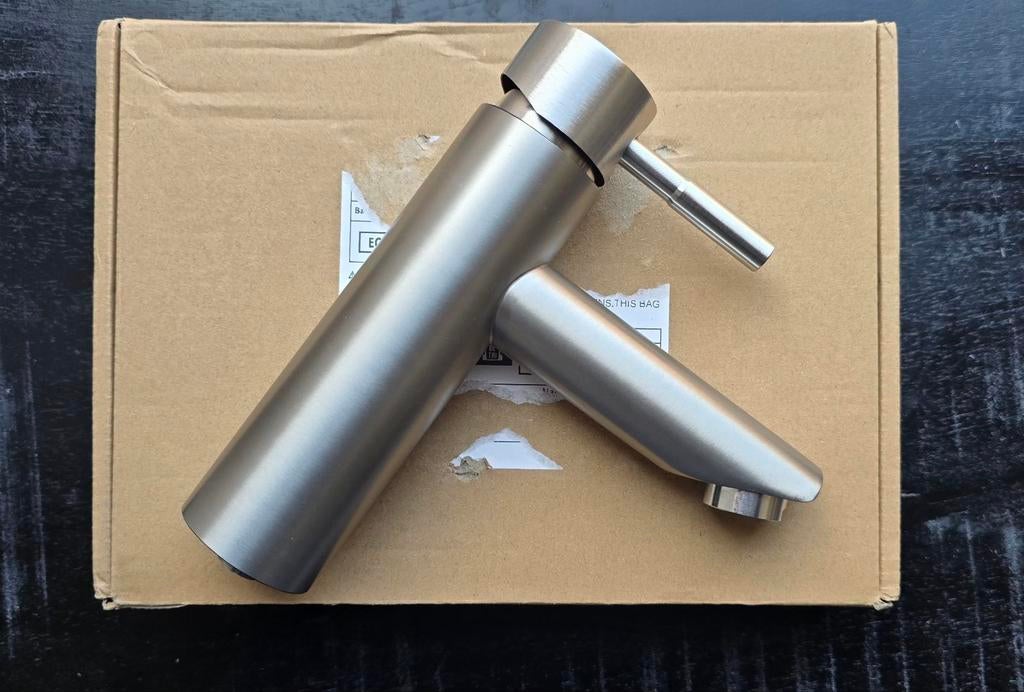 Moderne RVS Mengkraan Warm/Koud voor Badkamer, Doe-het-zelf en Verbouw, Sanitair, Ophalen of Verzenden, Nieuw, Rvs, Kraan