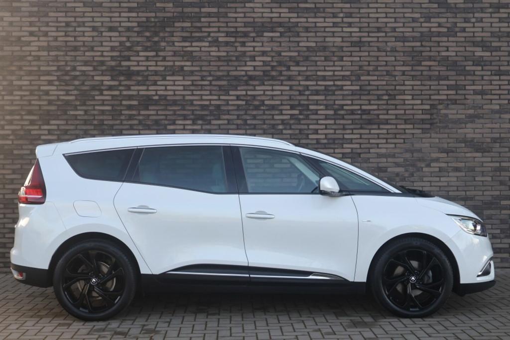 Renault Grand Scénic 1.2 TCe Bose | Camera | Leer | Trekhaa, Auto's, Voorwielaandrijving, Gebruikt, Euro 6, 4 cilinders