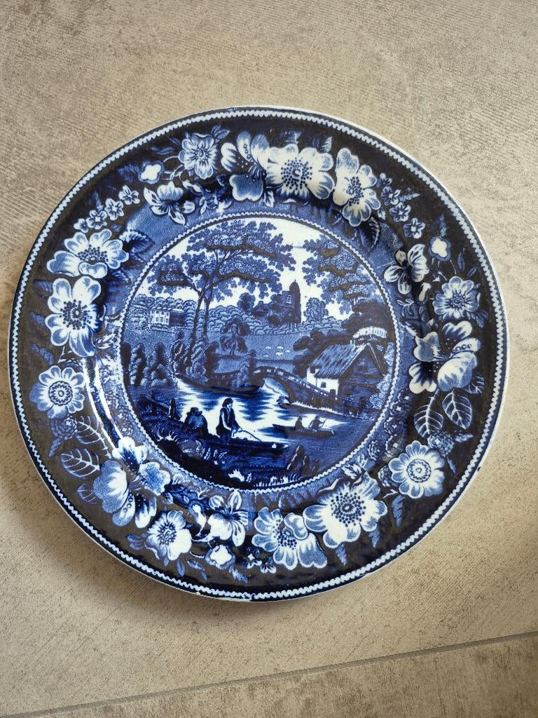 Bord antiek - Wild Rose - Petrus Regout, Ophalen of Verzenden