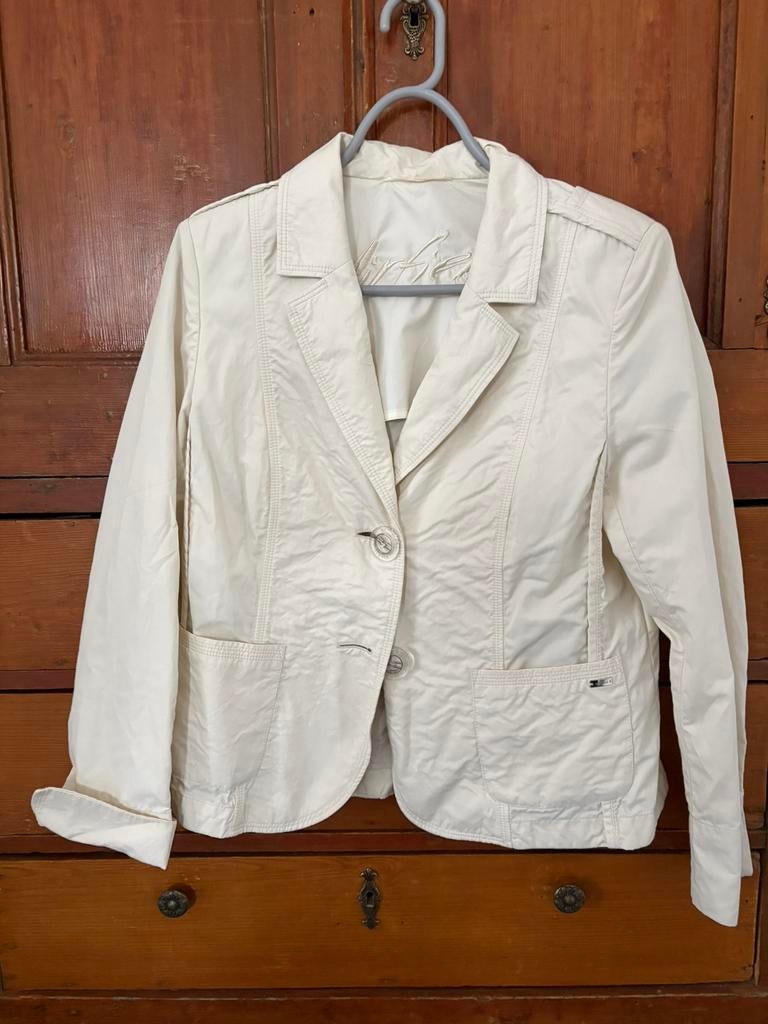 Supermooi Airfield dames jasje maat 42. Soepele kwaliteit., Kleding | Dames, Jasjes, Kostuums en Pakken, Ophalen of Verzenden