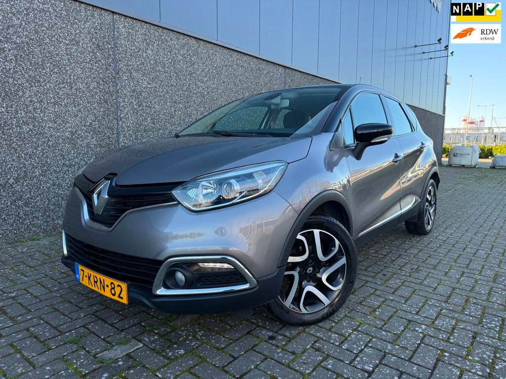 Renault Captur 0.9 TCe Dynamique/Dealer OH/CAMERA/TREKHAAK/C, Auto's, Renault, Voorwielaandrijving, Stof, Gebruikt, Zwart