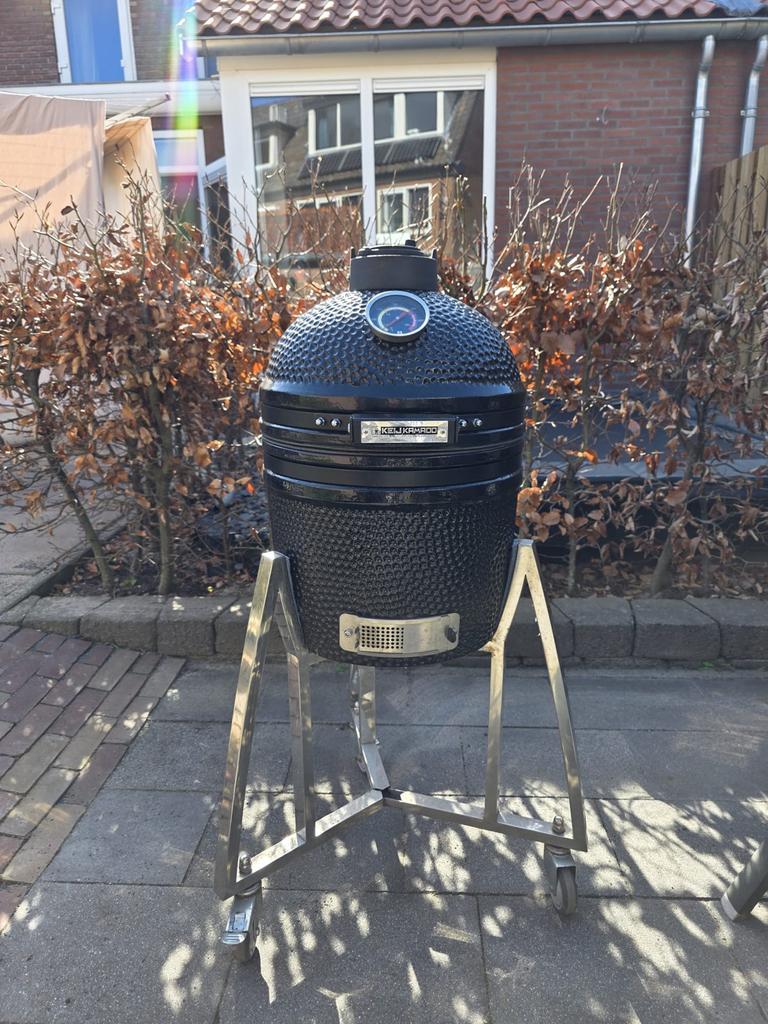 Keij Kamado BBQ Compact 15 inch met complete set accessoires, Tuin en Terras, Houtskoolbarbecues, Ophalen, Zo goed als nieuw, Met accessoires