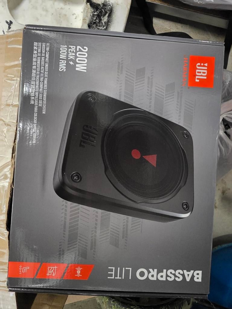 JBL BassPro Lite actieve subwoofer voor in de auto, Auto diversen, Autoradio's, Nieuw, Ophalen of Verzenden