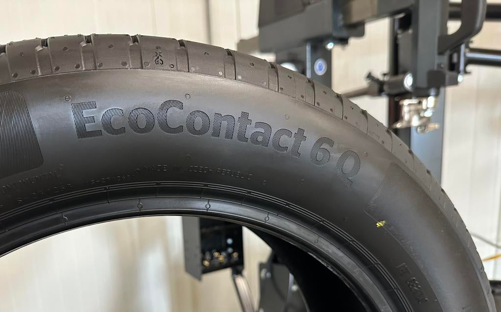 4 Stuks Continental 215 55 18 Zomerbanden Inclusief Montage, Auto-onderdelen, Banden en Velgen, 18 inch, 215 mm, 215/55 R18, Ecocontact