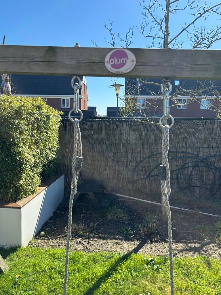 Houten Plum speelhuisje met glijbaan en schommels, Ophalen, Gebruikt, Glijbaan