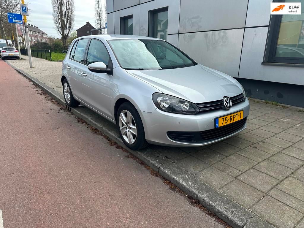 Volkswagen Golf 1.4 TSI Trendline 5D Airco APK 04-2027, Euro 5, Gebruikt, Zwart, 4 cilinders