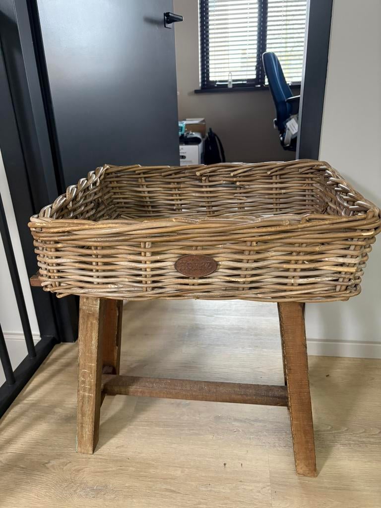 Hoffz rietenmand, Ophalen, Zo goed als nieuw, Rechthoekig, Riet