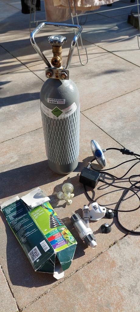 CO2 set, Ophalen, Zo goed als nieuw