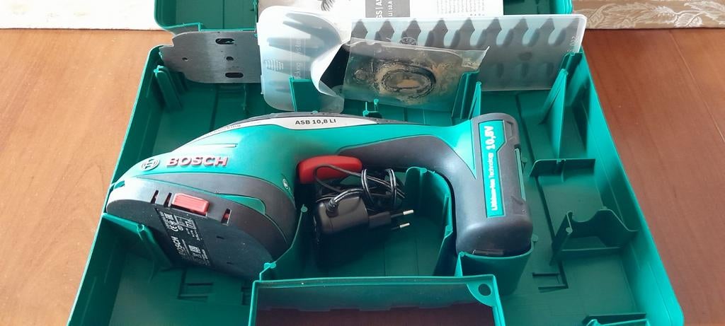 Gras- heggen maaier op accu van Bosch., Doe-het-zelf en Verbouw, Ophalen of Verzenden