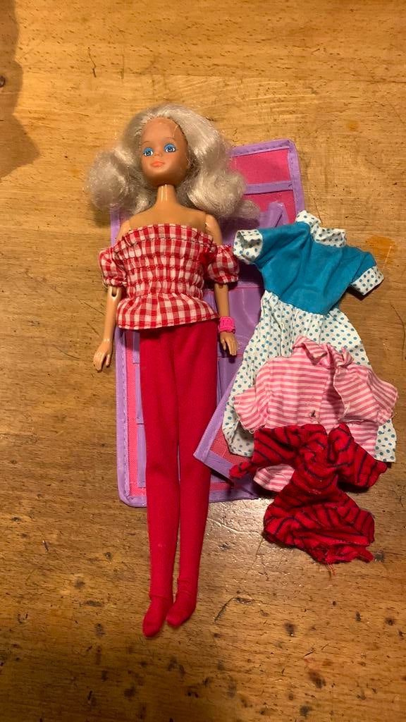 Steffie pop met kleding jaren 70, Ophalen of Verzenden, Gebruikt, Barbie
