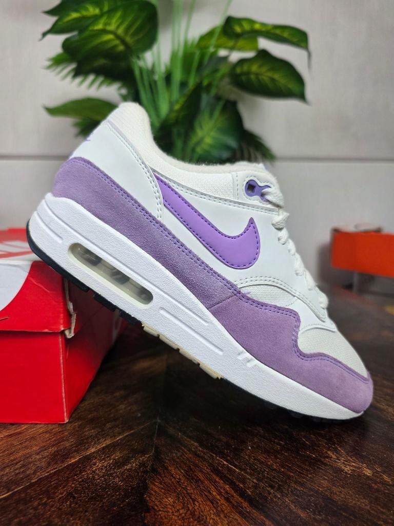 Nike Air Max 1 Atomic Violet maat 38,5, Nike, Nieuw, Ophalen of Verzenden, Sneakers of Gympen