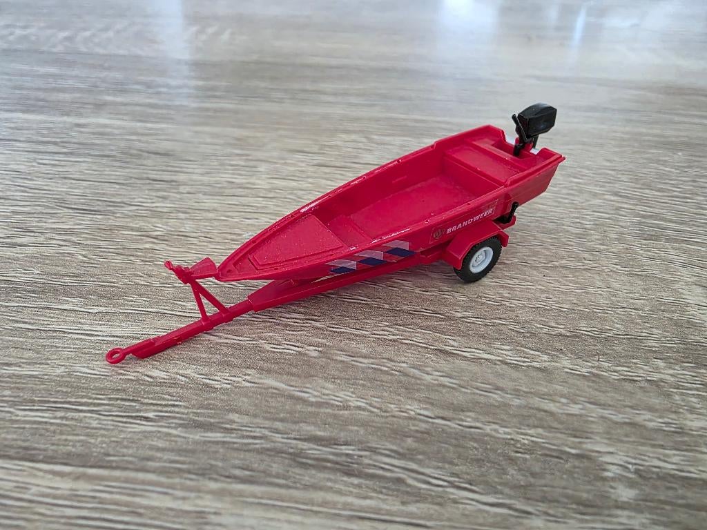 Brandweer boot miniatuur 1:87, Ophalen of Verzenden, Gebruikt, Bus of Vrachtwagen