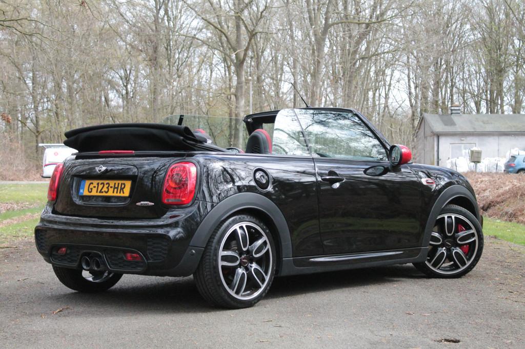 MINI Cooper Cabrio 2.0 John Cooper Works Chili | LED | Cruis, Auto's, 232 pk, Gebruikt, 4 stoelen, Zwart