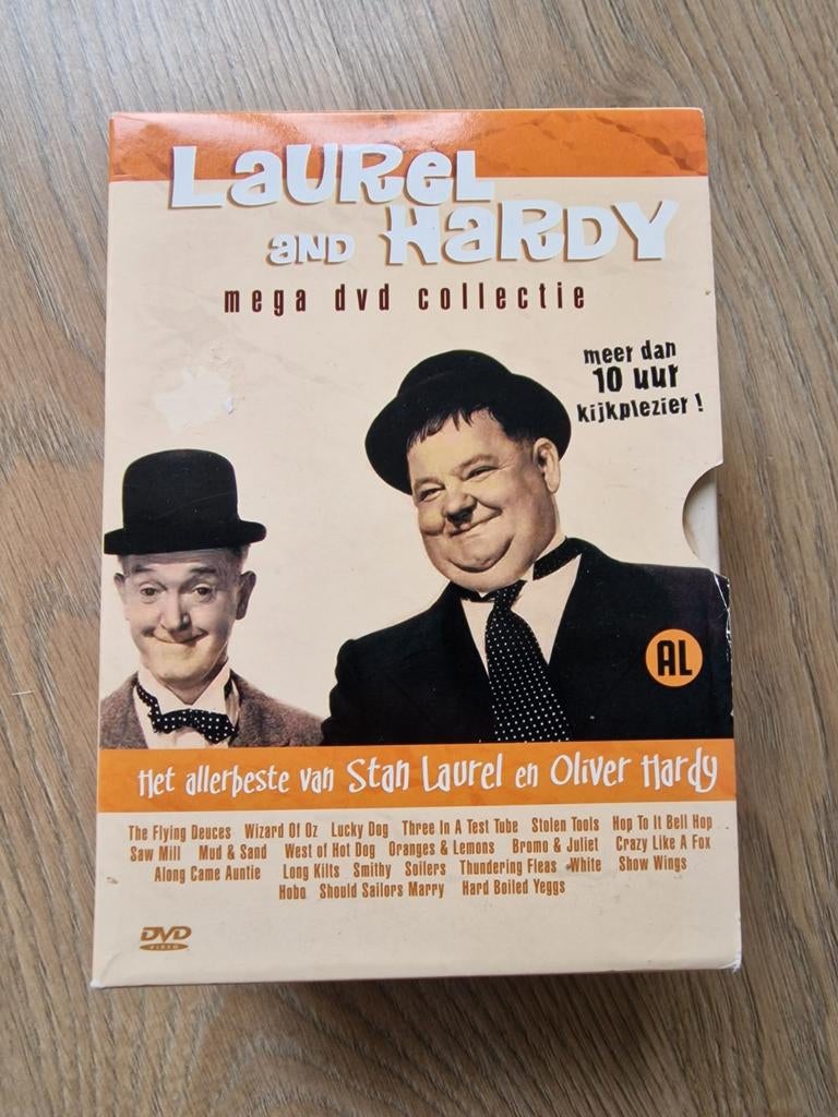 Laurel & Hardy Mega DVD Collectie, Alle leeftijden, Ophalen of Verzenden, Zo goed als nieuw, Boxset