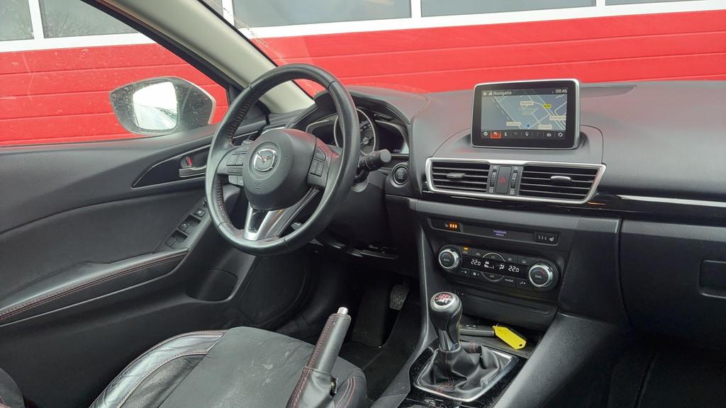 Mazda 3 2.0 GT-M Line TREKHAAK / CAMERA / XENON / STOELVERW, Voorwielaandrijving, 1998 cc, Gebruikt, 4 cilinders
