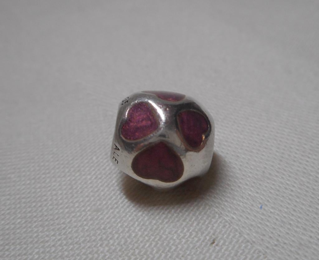 Zilveren Pandora bedel met hartjes nr.562, Sieraden, Tassen en Uiterlijk, Bedels, Zo goed als nieuw, Pandora, Zilver, 1 bedel