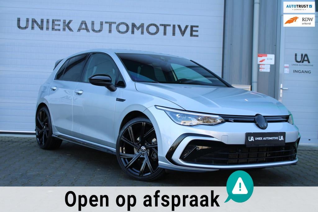 Volkswagen Golf 1.5 TSI HIGHLINE BUSINESS R | R LINE | KEYLE, Voorwielaandrijving, 4 cilinders, Bedrijf, Golf