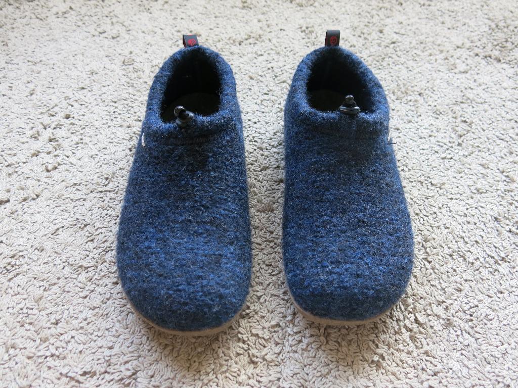 giesswein pantoffels wollen sloffen maat 42, Blauw, Nieuw, Ophalen of Verzenden, Pantoffels of Sloffen