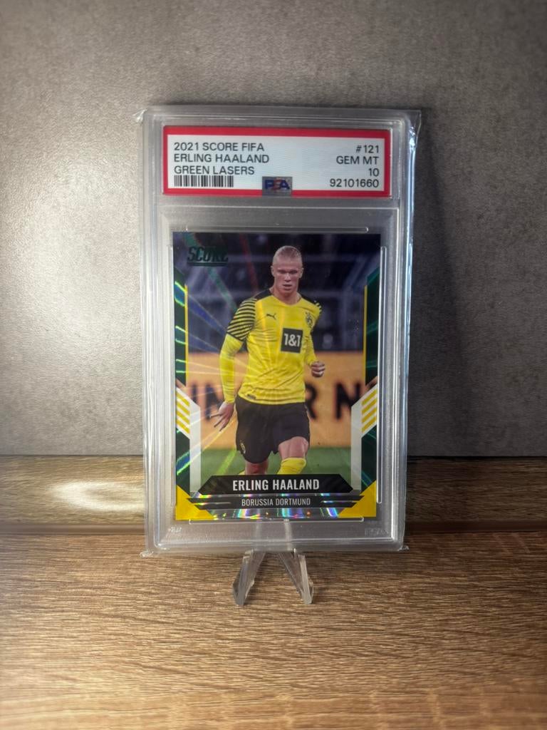 PSA 10 HAALAND /5 (POP 1) !! 2021 FIFA SCORE PANINI, Hobby en Vrije tijd, Stickers en Plaatjes, Ophalen of Verzenden, Zo goed als nieuw