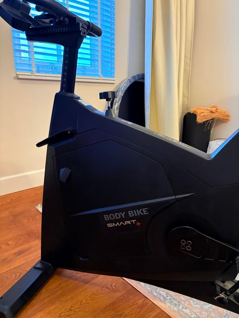 BODY BIKE SMART+ Spinningbike, Sport en Fitness, Ophalen, Spinningfiets, Zo goed als nieuw, Metaal