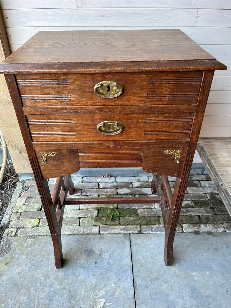 Antiek naaitafeltje, Ophalen of Verzenden