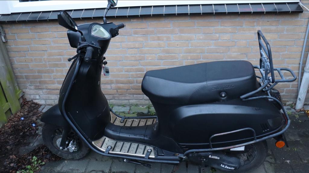 La Souris Sourini S Scooter uit 2022 - 5113km, Fietsen en Brommers, Snorfietsen en Snorscooters, Gebruikt, Benzine, Ophalen, Overige merken