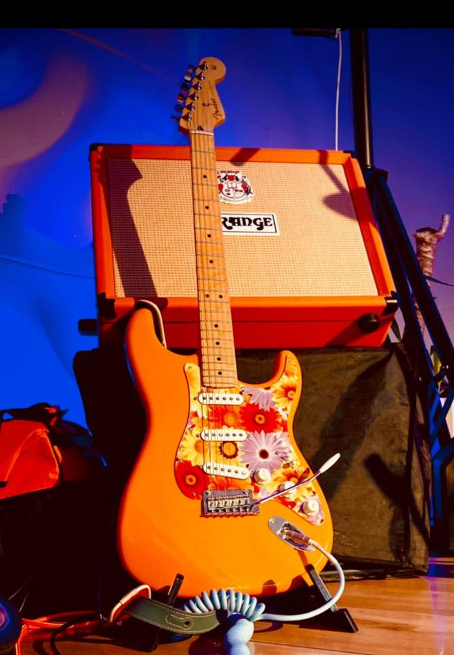 Fender Stratocaster MIM Capri Orange 2024 - Tex Mex Pickups, Ophalen of Verzenden, Nieuw, Solid body, Fender