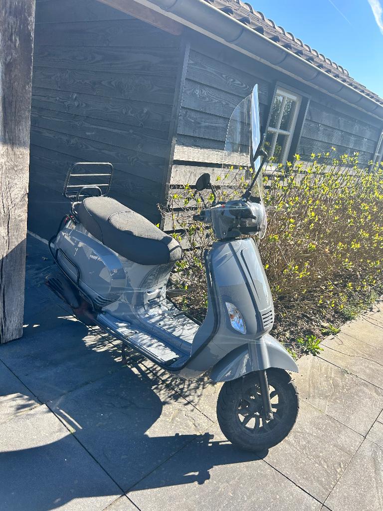 nette scooter - goed onderhouden- veel vernieuwd, Ophalen, Gebruikt, Overige typen, Overige merken