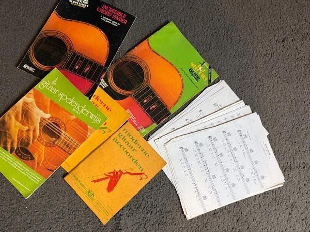 Gitaarboeken en bladmuziek - Diverse genres, Overige genres, Overige soorten, Ophalen of Verzenden, Gitaar