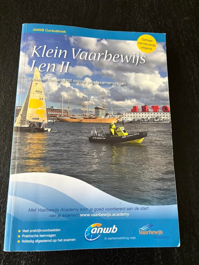 klein vaarbewijs 1/2 leerboek, Ophalen of Verzenden, Zo goed als nieuw, Kaartplotter of Fish Finder
