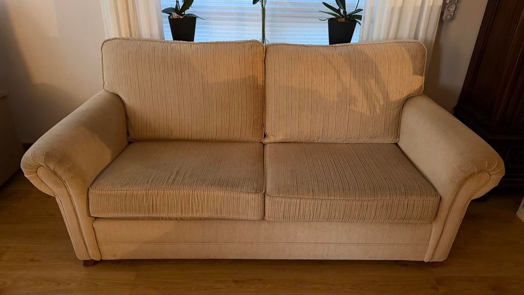 Comfortabele 2-zits bank in beige ribstof, Huis en Inrichting, Banken | Bankstellen, Ophalen, Gebruikt, 150 tot 200 cm, Tweepersoons