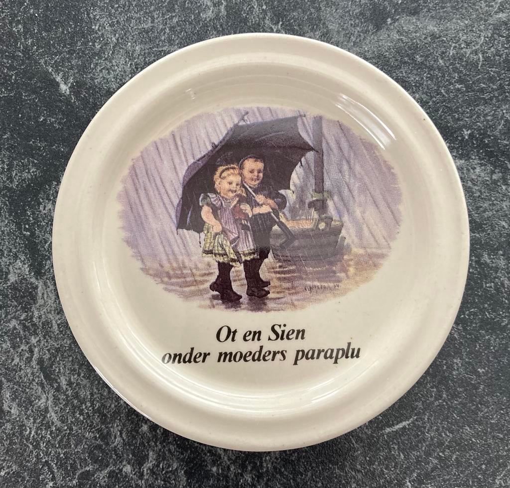 Thee tipje/ theezakjes schaaltje Ot en Sien - Ter Steege, Ophalen of Verzenden, Zo goed als nieuw, Overige stijlen, Schaal of Schalen