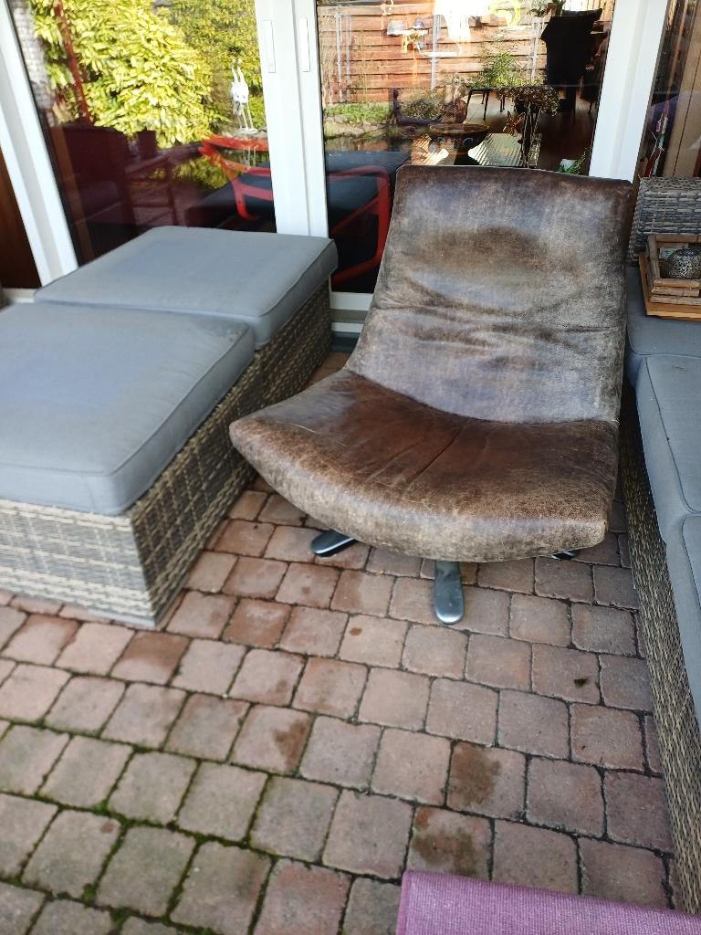 Mooie lederen stoel, Ophalen, Gebruikt, Bruin, Eén