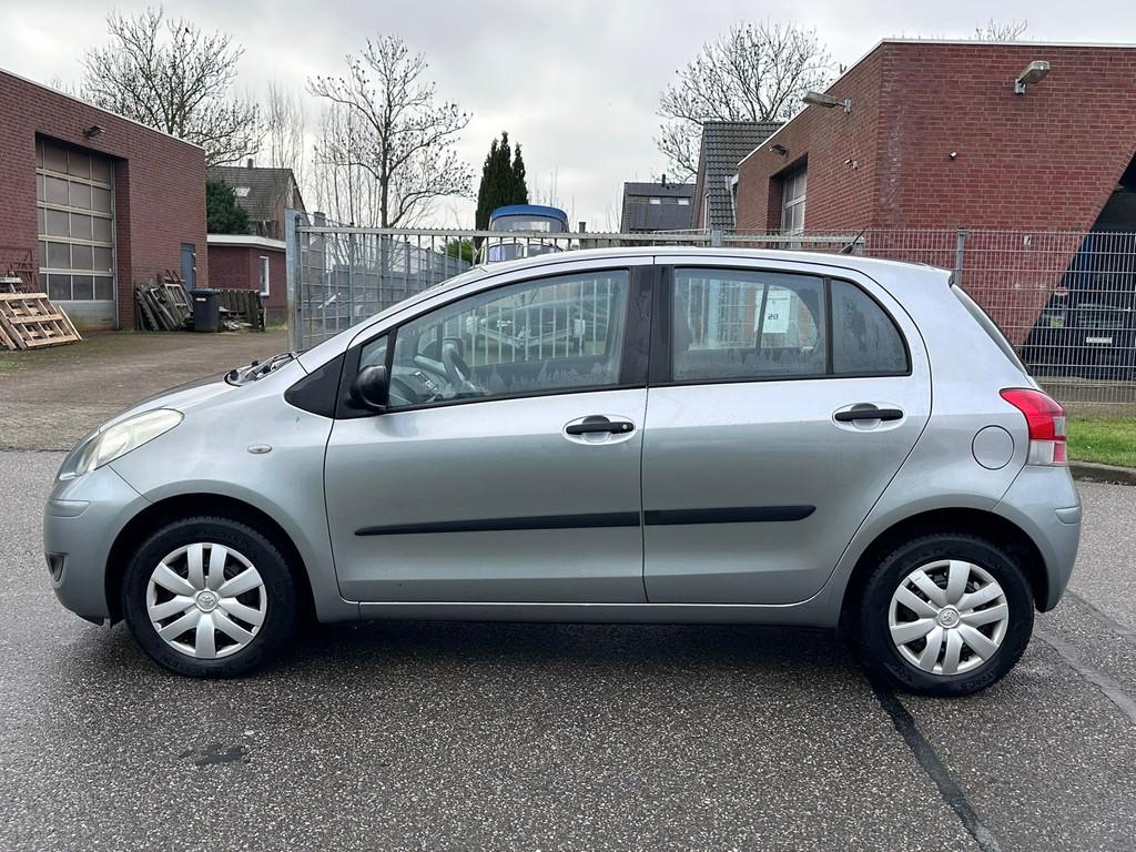 Toyota Yaris 1.0 VVTi Acces 1e Eigenaar*5DR*Airco*NAP*Elektr, Voorwielaandrijving, 750 kg, Bedrijf, Handgeschakeld