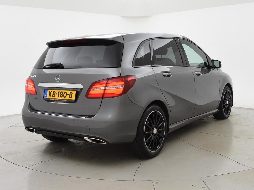 Mercedes-Benz B-klasse 200 AUT7 156 PK AMG SPORT + NIGHT PAC, Lichtsensor, 1325 kg, Gebruikt, Euro 6